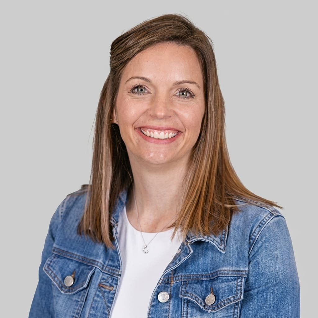 Stephanie Lance